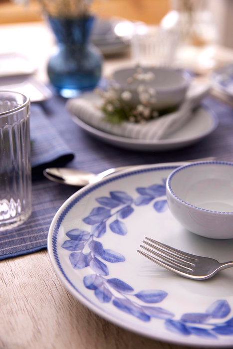 Hermia Juego de Desayuno de 14 Piezas en Porcelana Azul